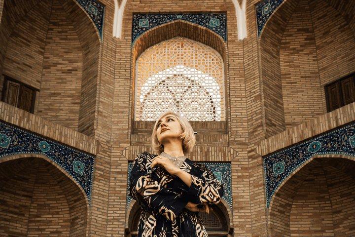 Uzbekistan Cultural and Flying Dress Photoshoot Experience
