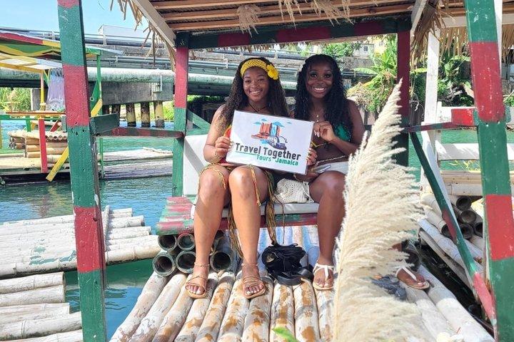 Montego Bay: Bamboo Rafting & Massage