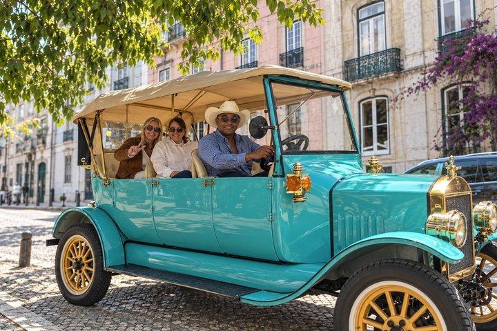 CHIADO XPLORE 2 - Hour Private Tuk-Tuk Tour of Chiado & Bairro Alto