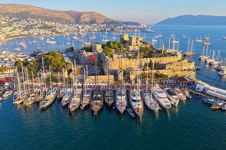 トルコツアー：パムッカレ、ボドルム、エフェソス、カッパドキア＆ラクダ乗り体験