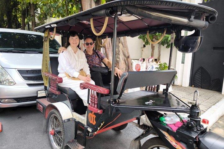 プノンペンでのプライベートトゥクトゥク市内ツアー