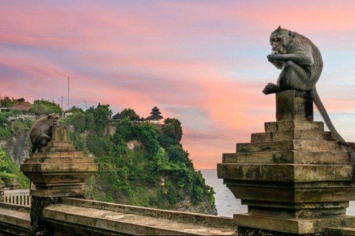 Klipper, Ild & Solnedgang: Bali Aftenflugten
