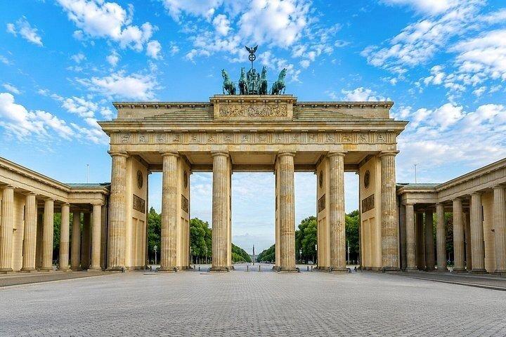 Berlin Private Highlights Tour By Car