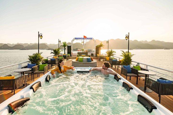 ハノイ発 ランハー湾＆カバ島景勝クルーズ