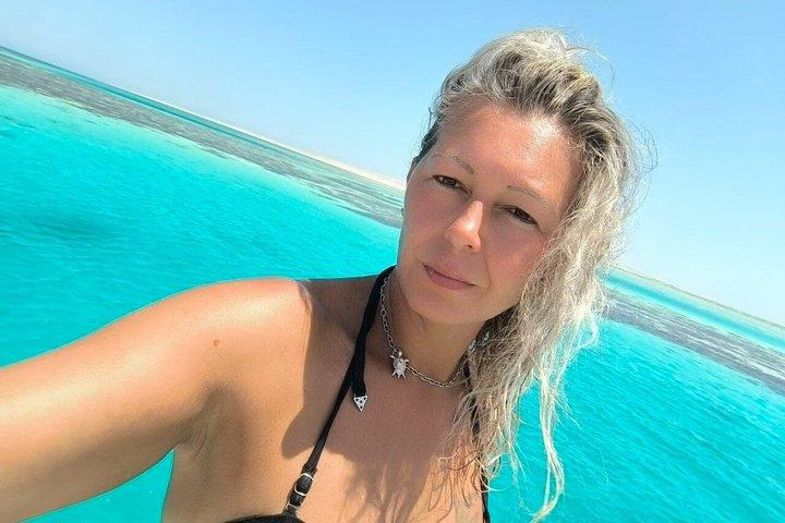 ハルガダでの水中アドベンチャー シースコープ半潜水艇ツアー