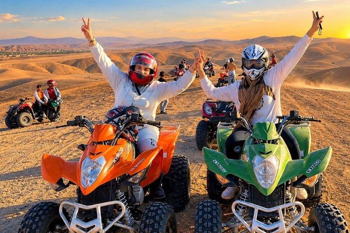 Agafay Desert Quad, Camel Ride & Dinner Show vanuit Marrakech