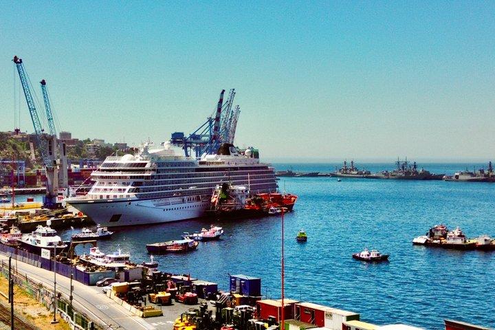 Transfer Terminal de Cruzeiros de Valparaíso para Santiago + Tour e Vinícola