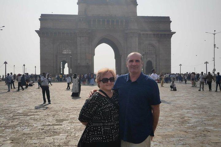 Tour privato di Mumbai con auto e Guida