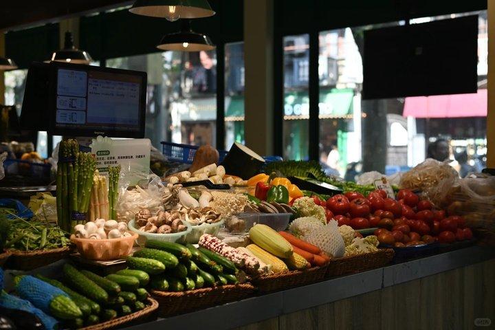 上海：ローカル朝食、市場、朝の公園ツアー