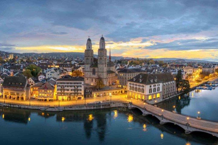 Zurich Old Town Walking Tour