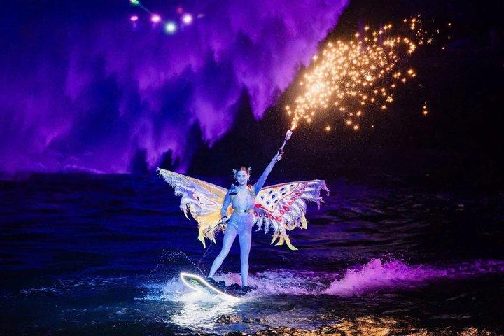 フーコック島：シーシンフォニー＆キス・オブ・ザ・シーショーでの夕食