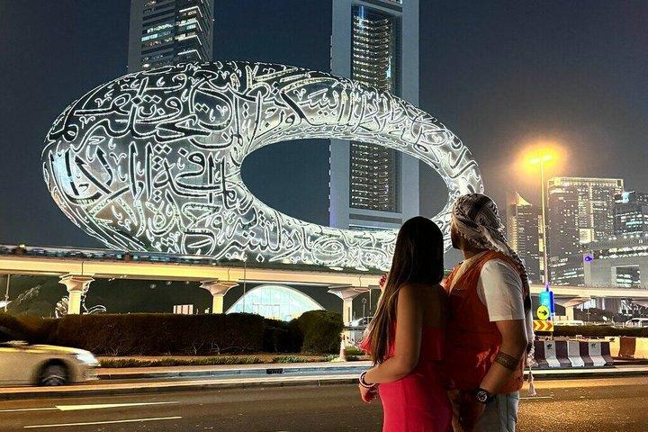 ドバイ乗り継ぎシティ/デザートツアー：柔軟な時間と空港送迎