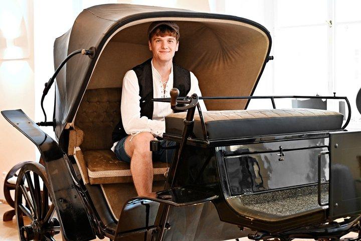 馬車からのバーチャルリアリティ体験でプラハを発見する