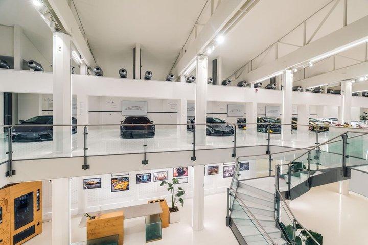 ボローニャ: ランボルギーニミュージアム入場券と工場見学