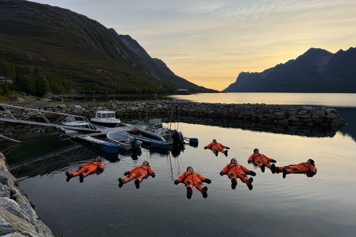 エルスフィヨルボトンの北極圏フローティング体験