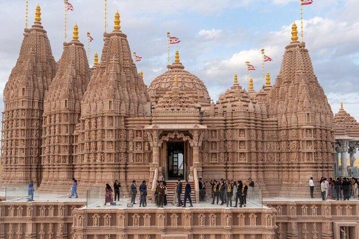 プレミアム・アブダビプライベート文化遺産ガイド付き市内ツアー