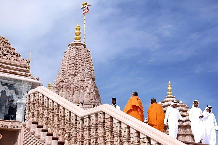 プレミアム・アブダビプライベート文化遺産ガイド付き市内ツアー