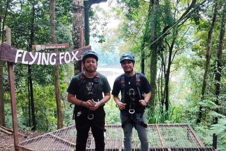 ジャカルタ・シトゥ・グヌン自然と滝の日帰り旅行から