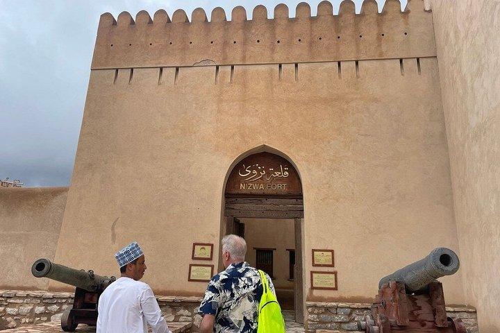 Shared Full-Day Nizwa & Jebel Shams Mountain Tour from Muscat