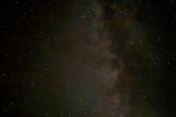 黒と白の砂漠でのプライベートサファリキャンプとサンドボーディング