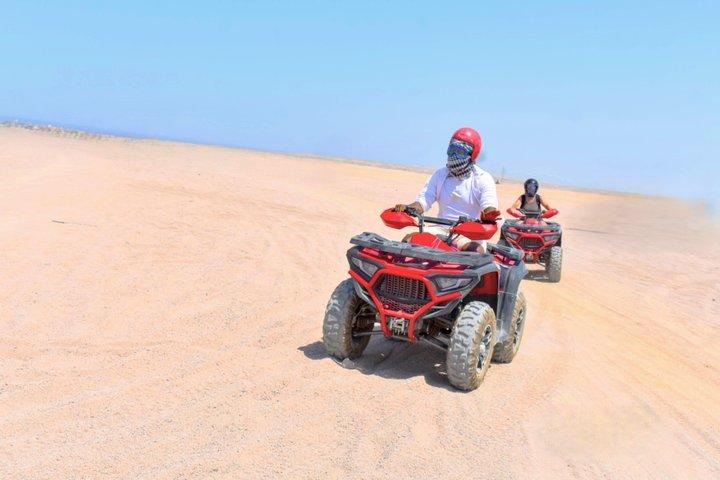 フルガダ砂漠サファリ：クワッド、バギー、4X4ジープ、BBQディナー＆ショー