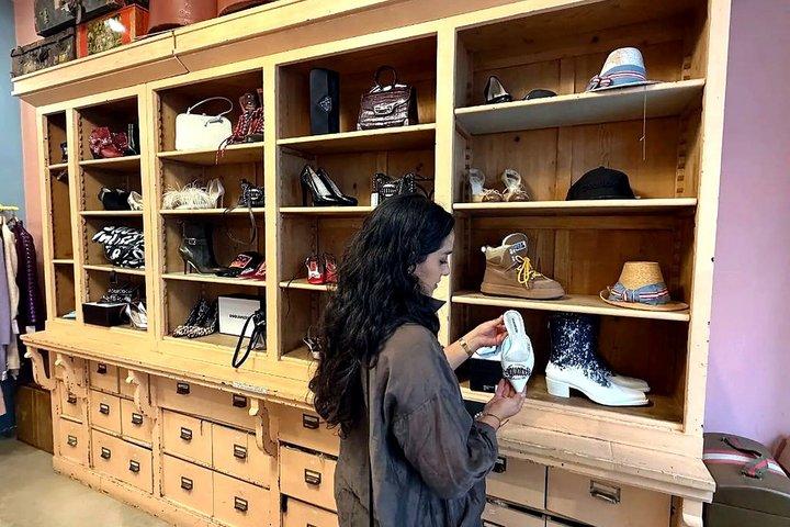 Milan Vintage Fashion and Shopping Tour in Hidden Gems