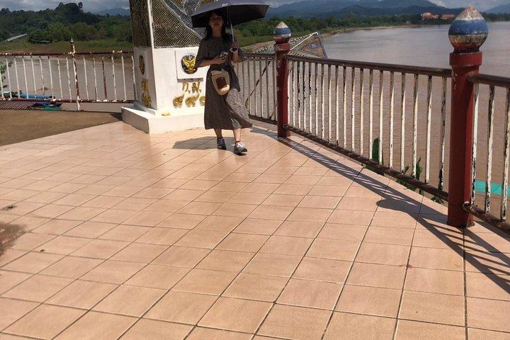 Stunning tour at Golden Triangle and 3 countries border view