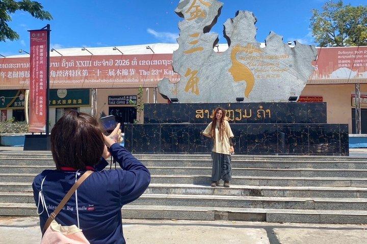 Stunning tour at Golden Triangle and 3 countries border view