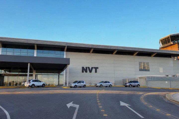 Navegantes flygplats till Balneário Camboriú: privat transfer