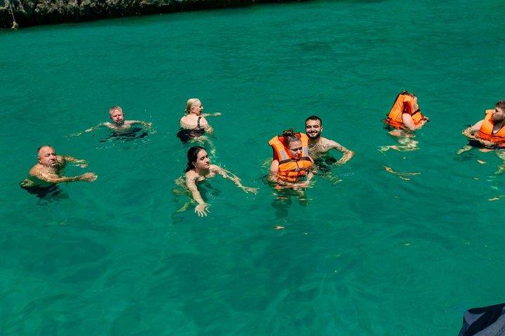 プーケットからカタマランで巡るPhi Phi、ジェームズ・ボンド、バンブー諸島