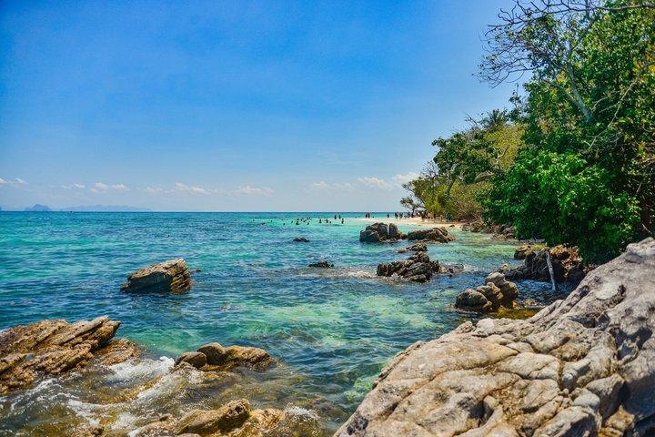 プーケットからカタマランで巡るPhi Phi、ジェームズ・ボンド、バンブー諸島