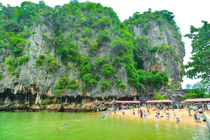 プーケットからカタマランで巡るPhi Phi、ジェームズ・ボンド、バンブー諸島