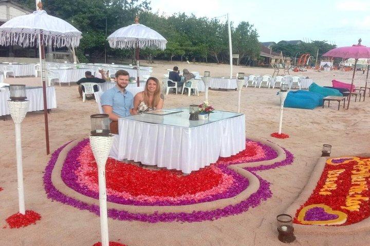 Romantic Seafood Dinner Jimbaran beach include Transfers