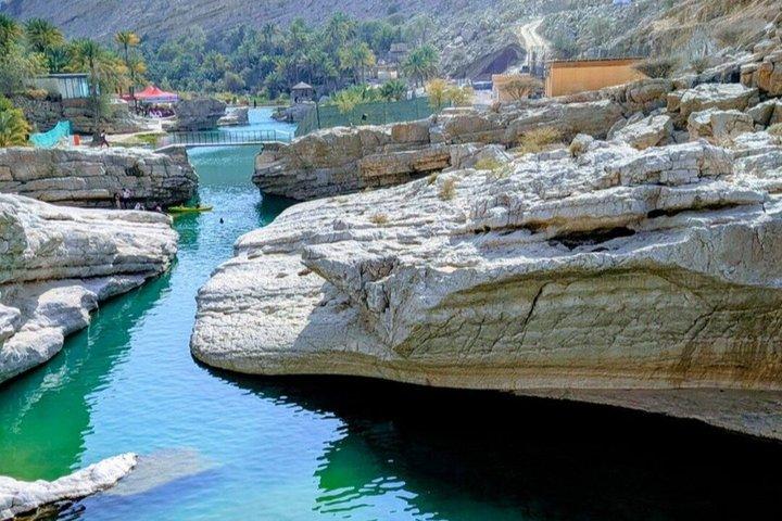 Private 4-Day, 3-Night Oman Roundtrip Adventure