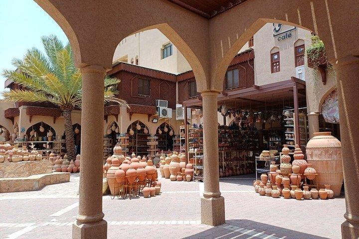 Private 4-Day, 3-Night Oman Roundtrip Adventure