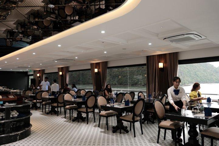 ハローラ・ノヴァ プレミアムクルーズ ハロン湾＆ランハー湾 2泊1日（ハノイ発）