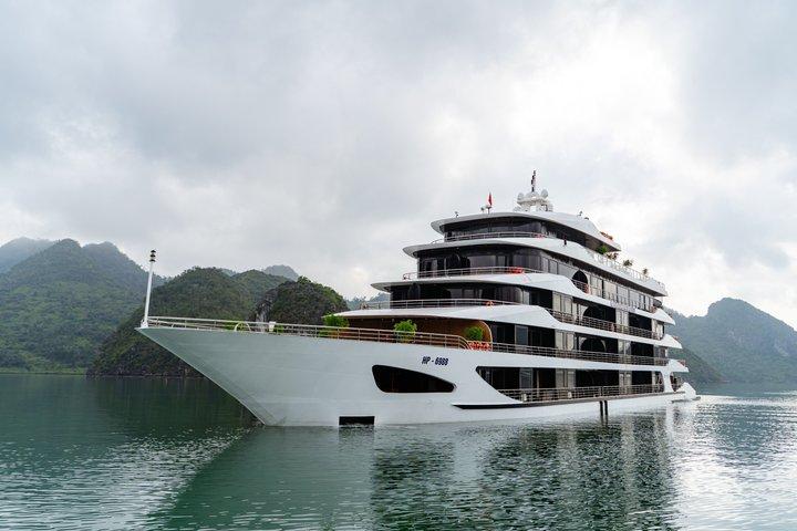 Halora Nova Premium Cruise Ha Long and Lan Ha Bay 2D1N from Hanoi