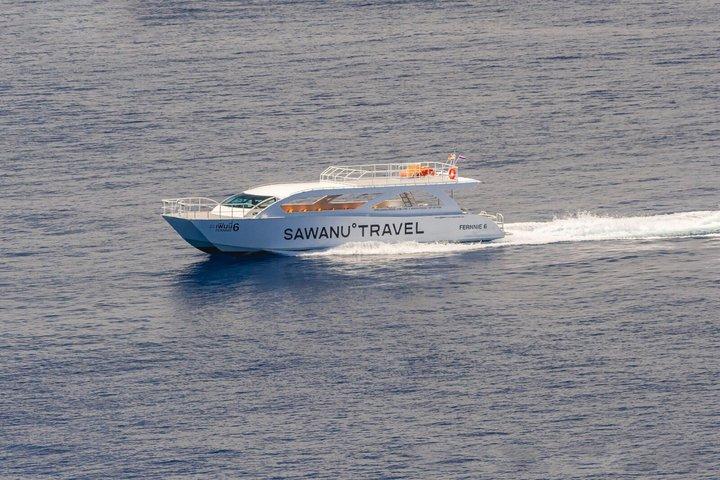 プーケット諸島カタマラン日帰りツアーでジェームズ・ボンドとピーピーへ
