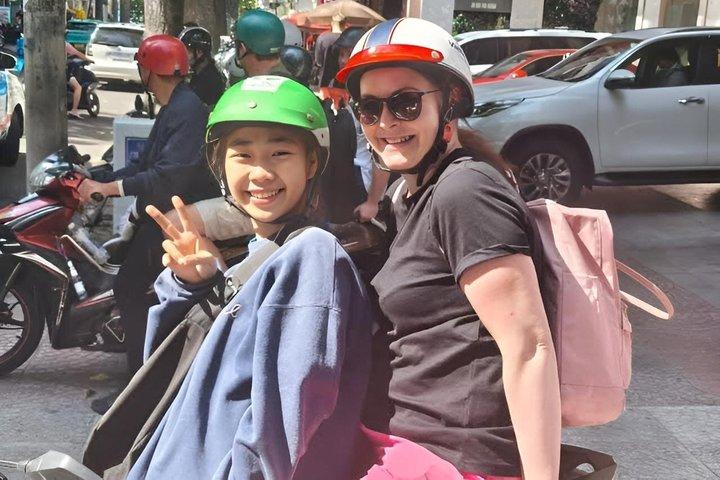 サイゴンの裏通り、隠れた路地、そしてバイクで巡る地元生活