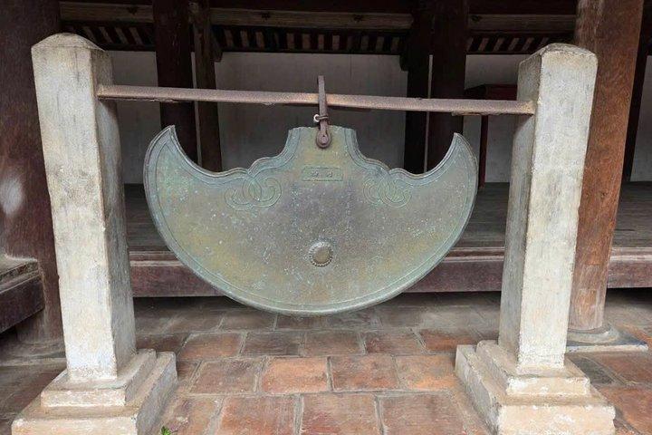 ハノイ：ズオンラム古代村ハイライトディスカバリージープツアー