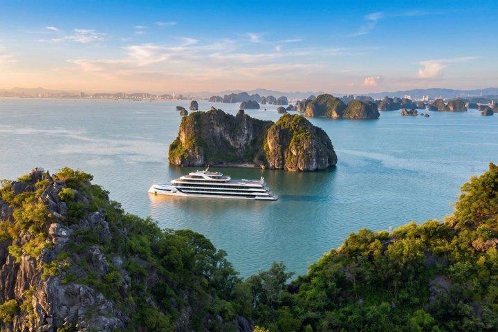 バルコニーキャビン付き豪華ハロン湾・ランハー湾3D2Nクルーズ