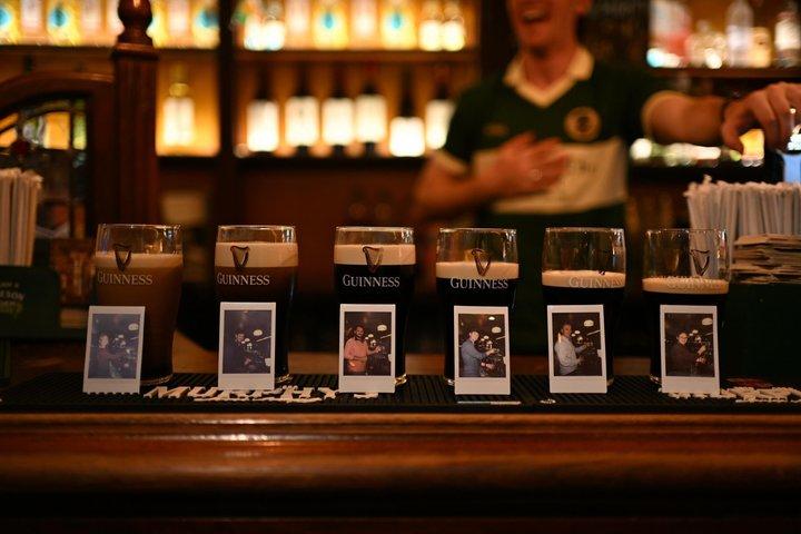 自分で一杯楽しむゴールウェイ・トレッド・クロールとライブ伝統音楽の夜