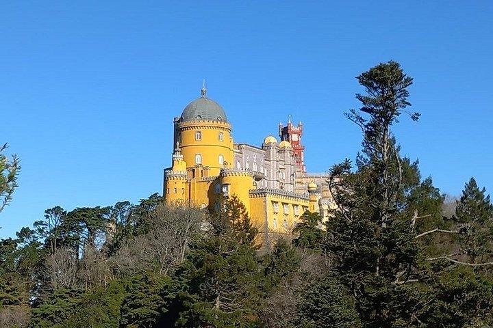 リスボン、ベレン、シントラ、カスカイスのプライベート観光ツアー