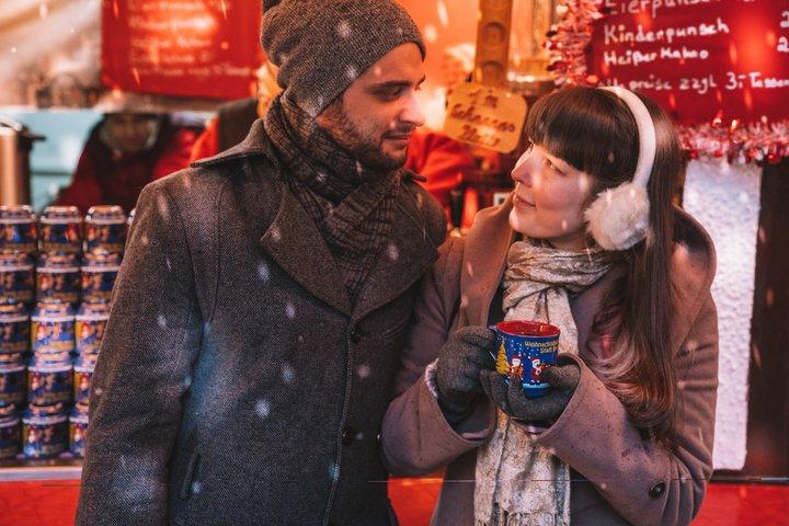 ウィーンのクリスマスイルミネーションでの地元フォトグラファーとの写真撮影