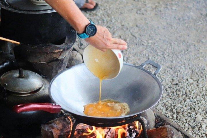 チェンマイ 2日間エレファントカレン村とオールドモンクトレイル
