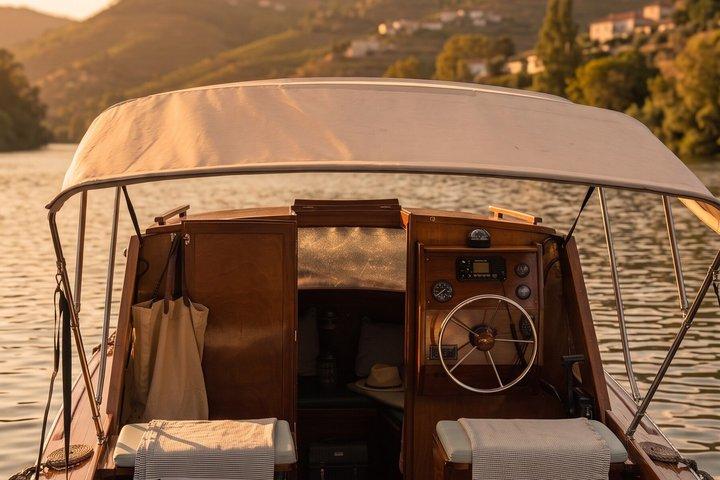 Douro Valley Private — ランドローバー・アクセス、エステート＆ワイン