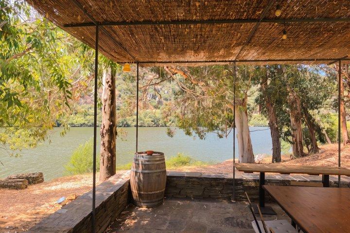 Douro Valley Private — ランドローバー・アクセス、エステート＆ワイン