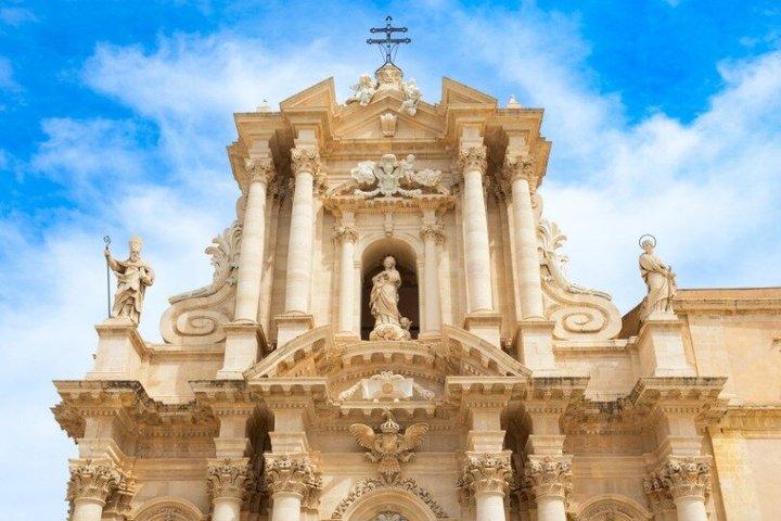 TOP Syracuse: Private Guided Tour with Your Mobile