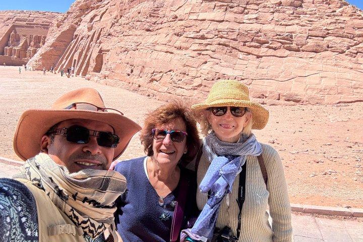 ルクソール王族の王と女王、メディネト・アブ寺院