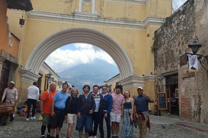 Antigua 1542: A cultural walking tour